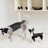 Artysta najchętniej rzeźbi ratlerki, bo mają mnóstwo wdzięku.