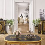 Jedwabne, koronkowe, naszywane złotem i kamieniami – pomysły na suknie przychodzą Sylwii Romaniuk w snach.