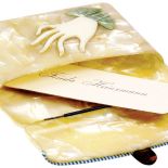 Bakelitowy wizytownik w stylu art deco, 1930 r., z kolekcji Włodzimierza Hermana, fot. G. Kołodziej i J. Twardowski/JTFOTO.DK