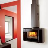 Balck Screen utrzymuje żar nawet przez 10 godzin bez konieczności dokładania drewna. SUPRA