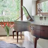 Barek - fortepian zaskoczył nawet samego twórcę, Mirka Garę. Na jego widok aż chciałoby się wypić kieliszek wybornego trunku