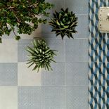 Betonowe płytki z koronkami