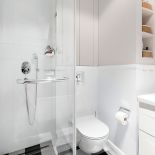Biała łazienka w stylu skandynawskim