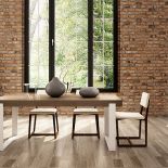 Blat z litego dębu na aluminiowych nogach, stół Frame za 3222 zł. MILONI