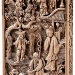 Bogato rzeźbiony drewniany wizytownik, Chiny, 1880-90 r., z kolekcji Włodzimierza Hermana, fot. G. Kołodziej i