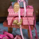 bombkami ozdobisz prezenty pod choinkę