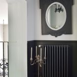 Im wyżej, tym bardziej industrial ustępuje przytulnej, uproszczonej w formie klasyce.