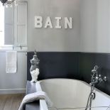 Nowoczesne wnętrza domu w starym szpitalu