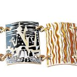 Bransoleta z porcelanowych płytek (złocony relief, pejzaż miejski i głowa dziewczyny), projekt i wykonanie: Ada Chmiel.