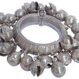 Bransoletka dla hurysy, Jemen. Dzwonek z kolekcji Lecha Pileckiego