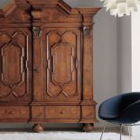 Brunszwicka szafa barokowa tylko na zamówienie. Klient może sobie zażyczyć, żeby na meblu umieszczono jego