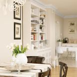 Całe mieszkanie urządzone jest w neutralnych beżach i szarościach.