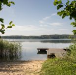 dom na mazurach z widokiem na jezioro