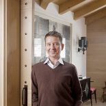 Drewniany dom w górach