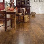 Ciemna podłoga Floorline Crystal 32 - Dekor Dąb Zamkowy. EGGER FLOOR PRODUCTS