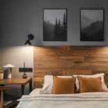 sypialnia w ciemnych kolorach