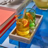 kolorowe szklanki na letnie napoje