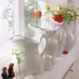 wiosenne dekoracje w oknie