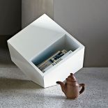 Cube na książki od ARKETIPO. Meblowe nowinki ze świata