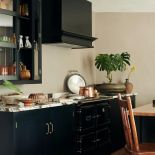 czarna kuchnia w stylu angielskim