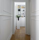 czarno-białe mieszkanie