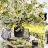 czarno-biały taras dekoracje