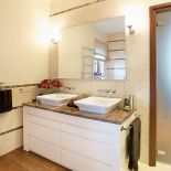 Czym kończy się równanie: stuletnia czynszówka plus plany z epoki? Imponującą artdecowską willą z oranżerią.