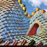 Dach jak grzbiet smoka. Dom hiszpańskiego przemysłowca