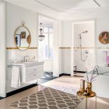 białe i złote dekoracje do łazienki