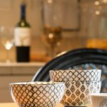 Dekoracje ze sklepu Home Moods. Drewniany dworek po latach