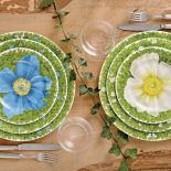 Dodatki do wnętrz: tropikalne rośliny i kwiaty