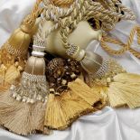 Dekoracyjne chwosty Pas. EUROFIRANY. Okno modne