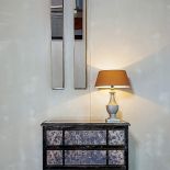 Diderot od Côté Table z podstawą z malowanego drewna i lnianym abażurem, 672 zł, mokotowska 71