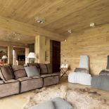 Dizajnerskie fotele zostały zaprojektowane przez Antony ego Kleinepiera.