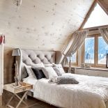 Do i tak jasnych wnętrz przez wielkie okna wpada naturalne światło.