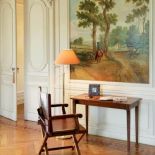 Do kompletu reżyserskie krzesło ze skórzanym siedziskiem. GRANGE