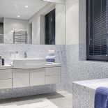 Dom jest z ducha skandynawski, choć trafiają się i egzotyczne akcenty.