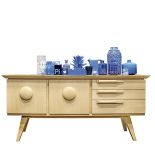 Dom modny. Targi, targi wnętrzarskie, meble, moda