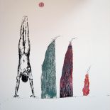 Dom nad jeziorem urządzony w stylu marynistycznym, w bielach i błękitach.