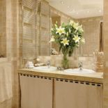 Dom państwa Rode pełen jest rzeczy pobudzających wyobraźnię - pamiątek z podróży.