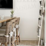 Dom szczęśliwych ludzi. Biel, rzeka, las, styl holenderski, styl skandynawski, dom, rezydencja, dom z basenem, dom