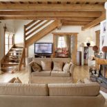 Dom w stylu wiejsko-szwedzko-francusko-angielskim – wszystko opiera się tu na pomyśle.