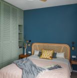niebiesko zielona sypialnia