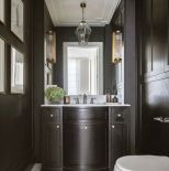 czarna zabudowa w łazience modern classic