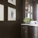 czarna zabudowa w łazience modern classic