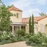 Kalifornijska architektura, europejskie antyki i naturalne materiały – Brooke i Steve Giannetti