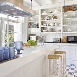 Ta hinduska willa pamięta niejedną metamorfozę: bywała restauracją, hodowano w niej szynszyle, później popadła w