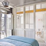 Ta hinduska willa pamięta niejedną metamorfozę: bywała restauracją, hodowano w niej szynszyle, później popadła w