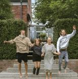 dom w stylu angielskim z czerwonej cegły