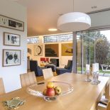 Modernistyczny dom kolekcjonera książek, sztuki i designu